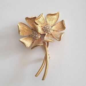 Gold Floral Pin